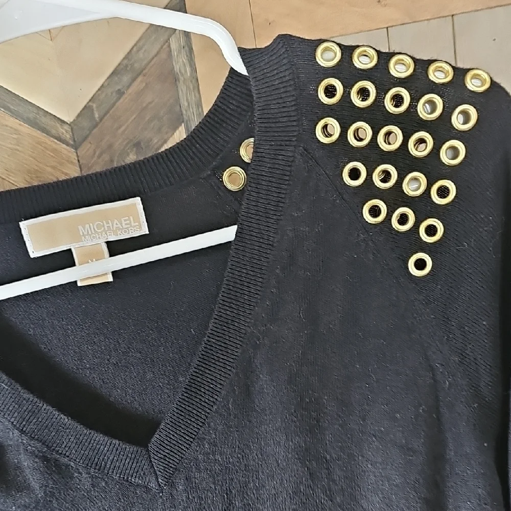 Michael Kors Black Long Sleeve Lightweight V neck Sweater with Gold Details
